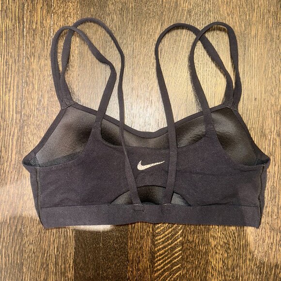 Nike Zenvy Strappy Women's Light-Support Padded Sports Bra - Picture 4 of 4